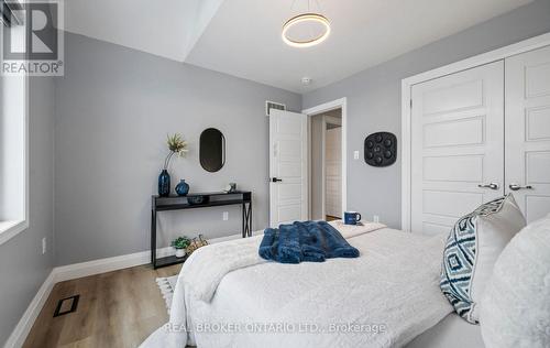 3421 Eternity Way, Oakville, ON - Indoor Photo Showing Bedroom