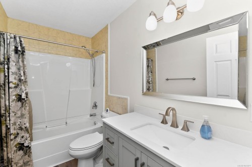 4575 Arrowsmith Rd, Port Alberni, BC 