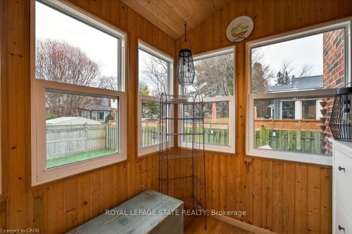 17 Gary Avenue, Hamilton, ON - Indoor Photo Showing Other Room
