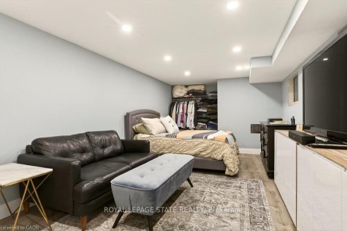17 Gary Avenue, Hamilton, ON - Indoor Photo Showing Basement