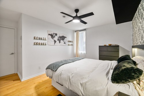 Chambre à coucher principale - 9480 Rue Rousseau, Montréal (Mercier/Hochelaga-Maisonneuve), QC - Indoor Photo Showing Bedroom