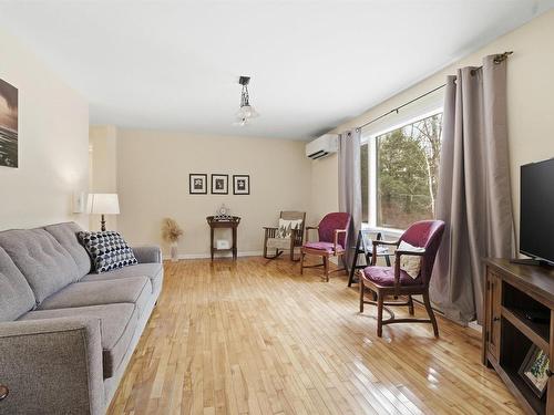 44 Lakewood Drive Extension, Brooklyn, NS 