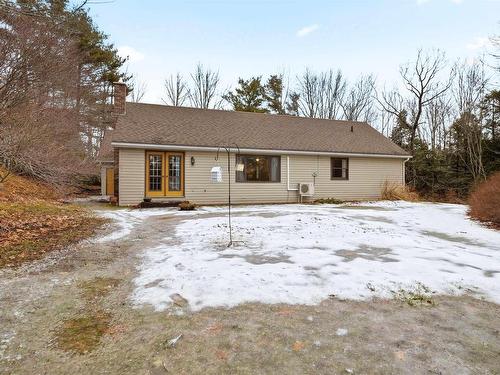 44 Lakewood Drive Extension, Brooklyn, NS 