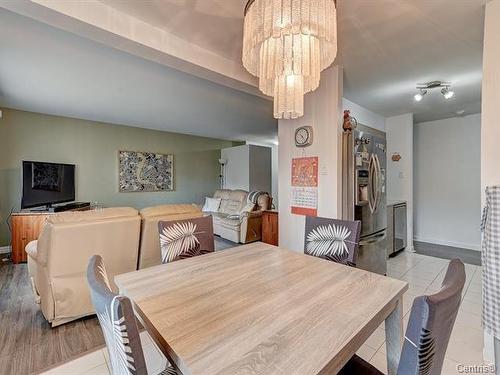 Salle à manger - 204-2475 Av. Aumont, Brossard, QC - Indoor Photo Showing Dining Room