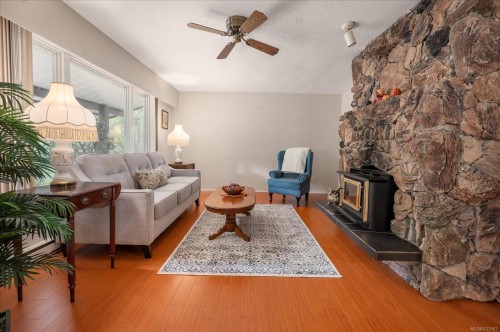 6650 Green Acres Way, Nanaimo, BC 