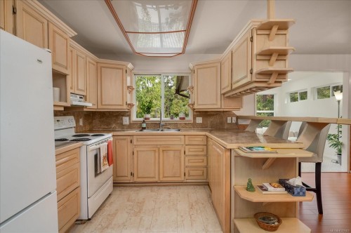 6650 Green Acres Way, Nanaimo, BC 