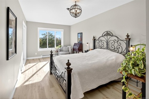 303-50 Songhees Rd, Victoria, BC - Indoor Photo Showing Bedroom