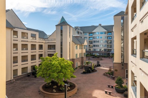 303-50 Songhees Rd, Victoria, BC - Outdoor With Facade
