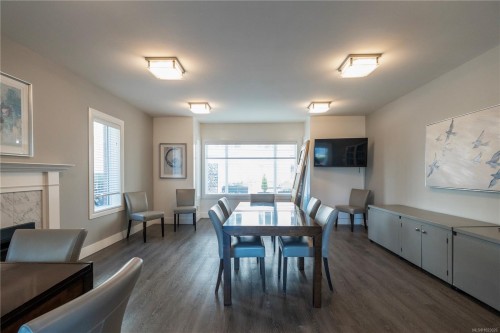 303-50 Songhees Rd, Victoria, BC - Indoor Photo Showing Other Room