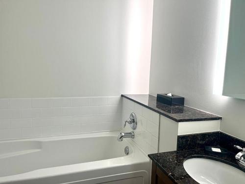 36B-1200 Rancher Creek Road, Osoyoos, BC - Indoor Photo Showing Bathroom