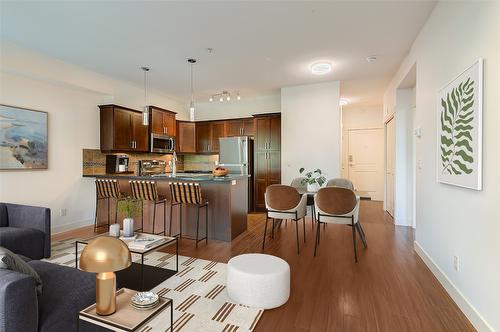 209-3521 Carrington Road, West Kelowna, BC - Indoor