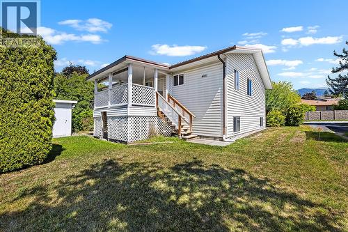 329 6Th Ave S Avenue, Creston, BC - Outdoor