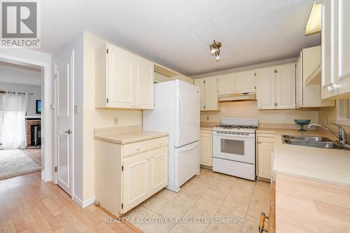5 Pineview Court, New Tecumseth, ON - Indoor Photo Showing Kitchen With Double Sink