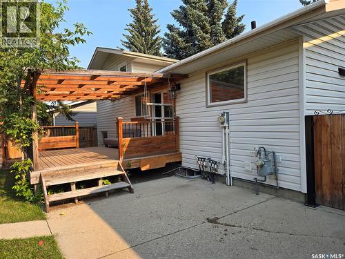 433 Guelph Crescent, Saskatoon, SK - Outdoor With Exterior