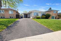 199 BRIMORTON DRIVE  Toronto, ON M1H 2C4