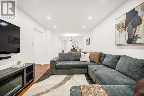 53 Brando Avenue, Markham, ON - Indoor Photo Showing Living Room