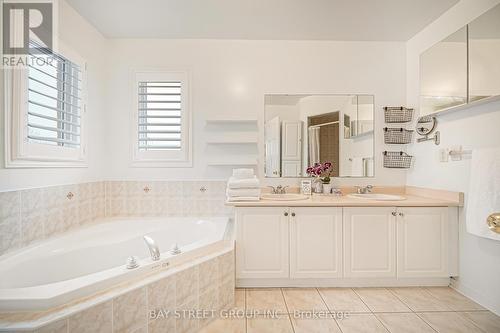 53 Brando Avenue, Markham, ON - Indoor Photo Showing Bathroom
