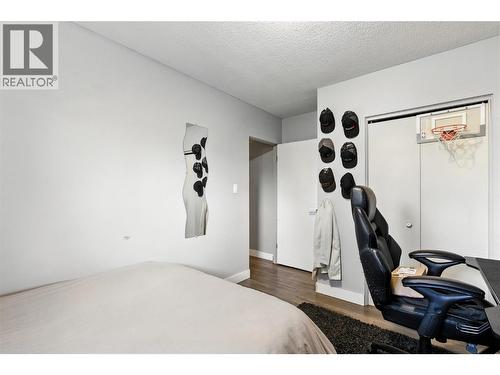 2590 Tranquille Road, Kamloops, BC - Indoor Photo Showing Gym Room