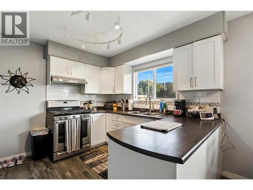 2590 Tranquille Road, Kamloops, BC - Indoor Photo Showing Kitchen