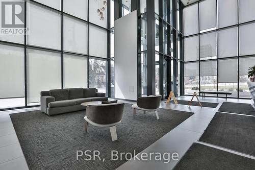 909 - 11 Lillian Street, Toronto, ON - Indoor Photo Showing Other Room