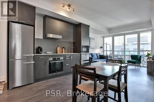 909 - 11 Lillian Street, Toronto, ON - Indoor Photo Showing Kitchen With Stainless Steel Kitchen With Upgraded Kitchen