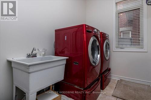 28 Credo Drive, Vaughan, ON - Indoor Photo Showing Laundry Room