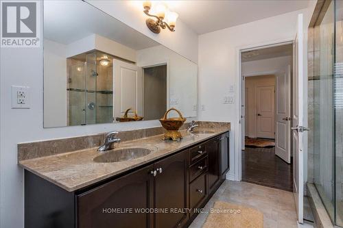 28 Credo Drive, Vaughan, ON - Indoor Photo Showing Bathroom