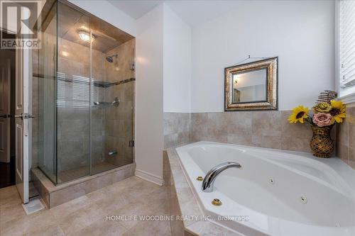 28 Credo Drive, Vaughan, ON - Indoor Photo Showing Bathroom