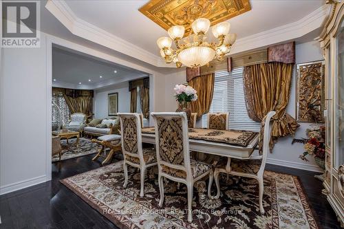 28 Credo Drive, Vaughan, ON - Indoor Photo Showing Dining Room