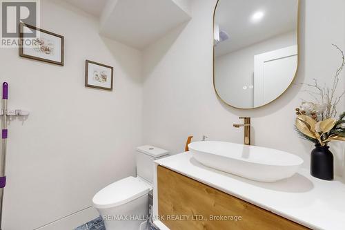 16 Mulberry Crescent, Toronto, ON - Indoor Photo Showing Bathroom