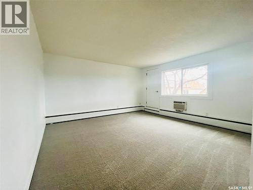 15 2157 Rae Street, Regina, SK - Indoor Photo Showing Other Room