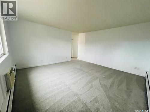 15 2157 Rae Street, Regina, SK - Indoor Photo Showing Other Room