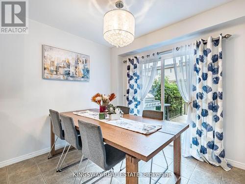 278 Southbrook Drive, Hamilton, ON - Indoor Photo Showing Dining Room