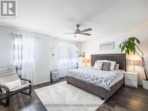 278 Southbrook Drive, Hamilton, ON - Indoor Photo Showing Bedroom