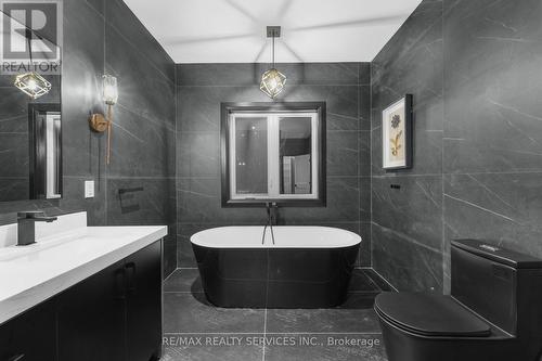 2667 Mary Nichols Road, Selwyn, ON - Indoor Photo Showing Bathroom