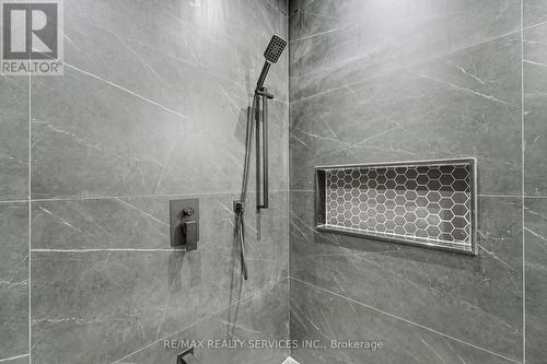 2667 Mary Nichols Road, Selwyn, ON - Indoor Photo Showing Bathroom