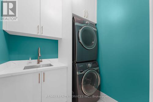 2667 Mary Nichols Road, Selwyn, ON - Indoor Photo Showing Laundry Room