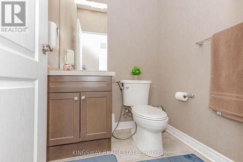 8961 Emily Boulevard, Niagara Falls, ON - Indoor Photo Showing Bathroom
