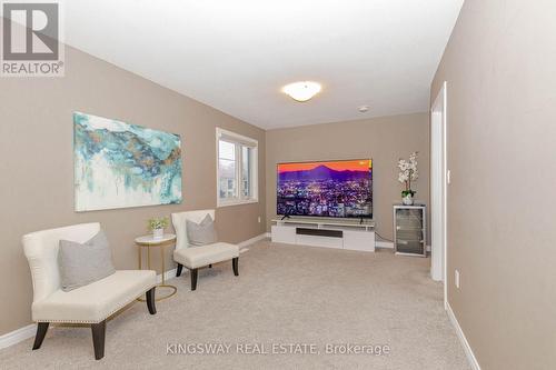 8961 Emily Boulevard, Niagara Falls, ON - Indoor Photo Showing Other Room