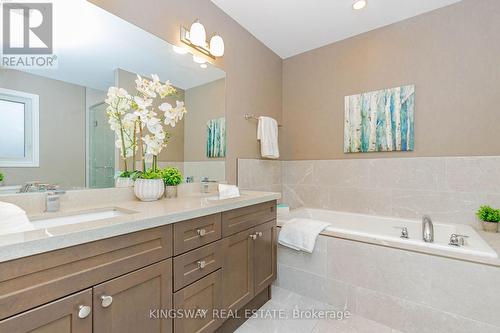 8961 Emily Boulevard, Niagara Falls, ON - Indoor Photo Showing Bathroom