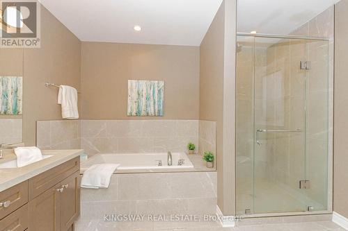 8961 Emily Boulevard, Niagara Falls, ON - Indoor Photo Showing Bathroom