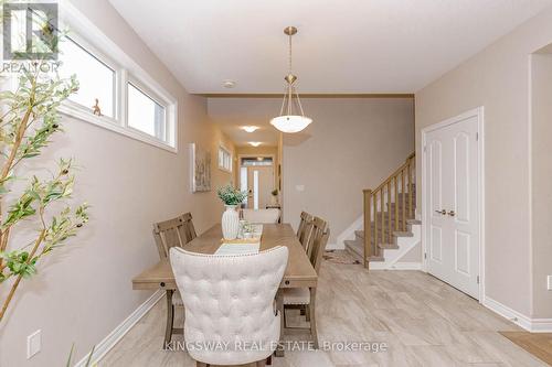 8961 Emily Boulevard, Niagara Falls, ON - Indoor Photo Showing Dining Room