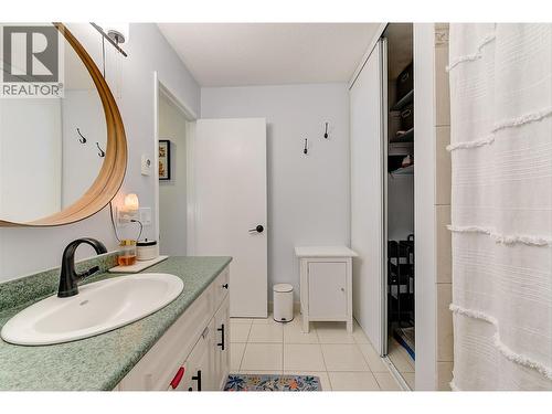 315 Primrose Road Unit# 205, Kelowna, BC - Indoor Photo Showing Bathroom