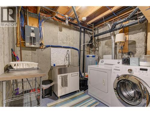 315 Primrose Road Unit# 205, Kelowna, BC - Indoor Photo Showing Laundry Room