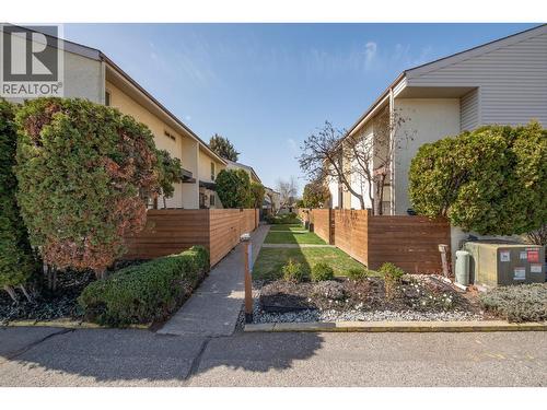 315 Primrose Road Unit# 205, Kelowna, BC - Outdoor