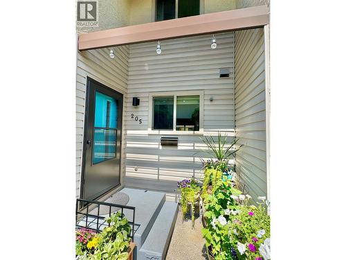 315 Primrose Road Unit# 205, Kelowna, BC - Outdoor With Exterior