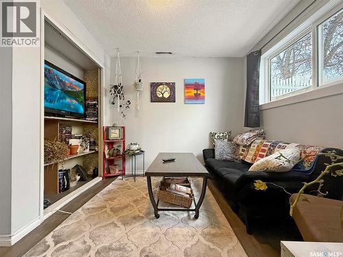 271 14Th Avenue Ne, Swift Current, SK - Indoor