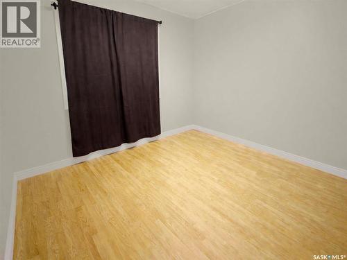 271 14Th Avenue Ne, Swift Current, SK - Indoor Photo Showing Other Room
