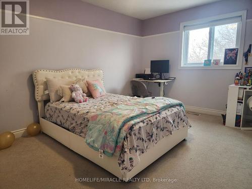 388 Thomas Slee Drive, Kitchener, ON - Indoor Photo Showing Bedroom