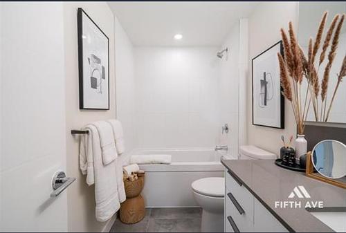 103 7936 206 Street, Langley, BC - Indoor Photo Showing Bathroom